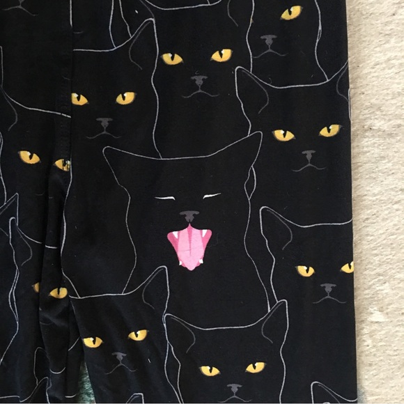 NWT Lularoe Nightmare Before Christmas Leggings NWT Awesome J Black Cat Legging - Picture 6 of 9